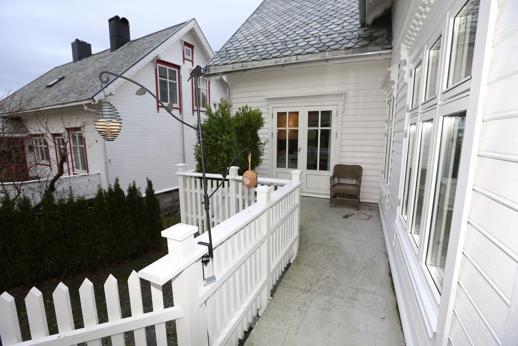 Alnes Gard Appartement Ålesund Buitenkant foto